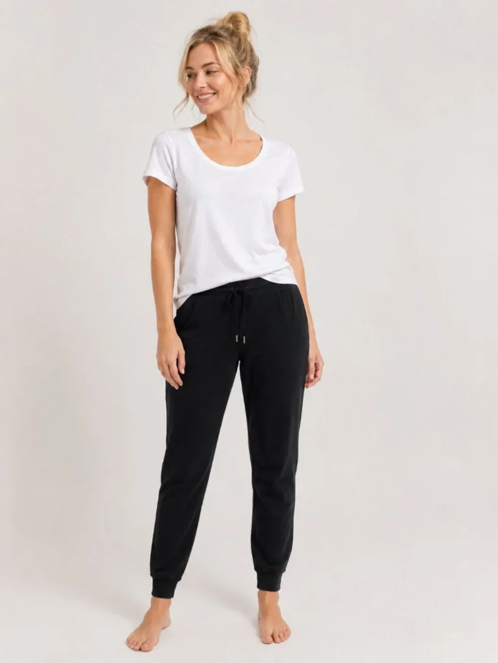 2/$30 American Eagle Outfitters Mid Rise Black Small #A3272